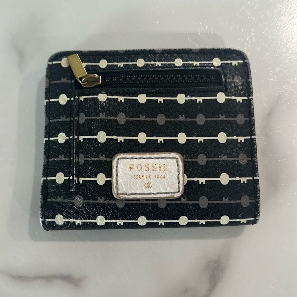 Fossil wallet